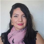 Licenciada en Educación Infantil, capacitada para ayudar a tu hijo en refuerzo escolar. Soy dinámica, paciente y adaptable.